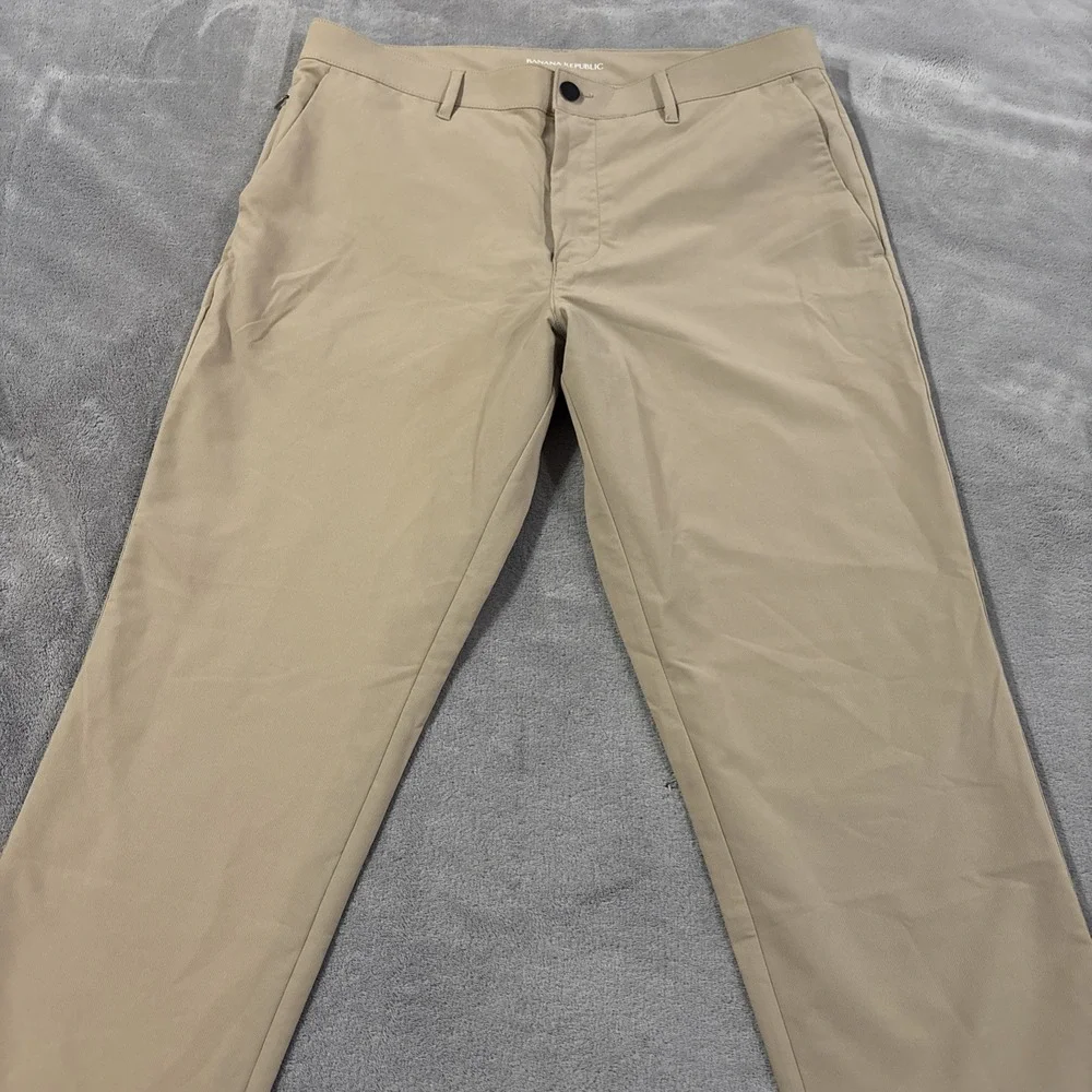 Banana Republic Mens Pants 34x30 Beige Chino Classic Flat Front Preppy Golf #J11